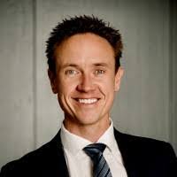 Julie Creelman's Instagram, Twitter & Facebook