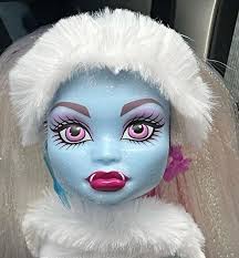 15/11/23 @cleosnile kemas kini Instagram gambar OOB G1 repros Ghoulia,  Spectra, & Abbey : r/MonsterHigh