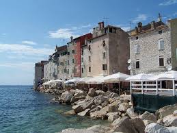 Via rasi spinelli, 48 cattolica (rn). Rovigno In Istria