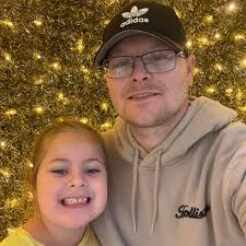 Rocker press demonstration at the Central States Numismatic Society show