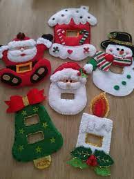 Luego las dibujaremos encima del fieltro con un lápiz. By Valentina Botero Decoracion Navidad Manualidades Fieltro Manualidades Navidad Manualidades Navidenas