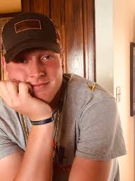 s y d n e y (@sydneysmitty)