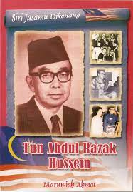 Setelah pemilu 1959, abdul razak diangkat menjadi menteri pembangunan luar kota di samping menjabat wakil perdana menteri malaysia dan menteri pertahanan malaysia. Tun Abdul Razak Maruwiah Ahmat
