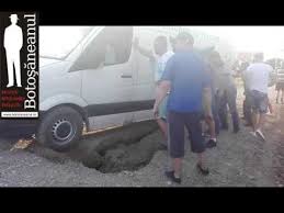 Maybe you would like to learn more about one of these? Masina De La Fun Curier Prabusita In Strada Youtube