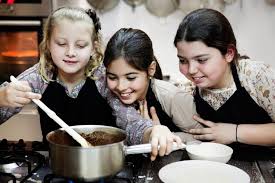 Todas las escuelas de nuestro grupo están cada escuela infantil bilingüe cuenta con servicio de comedor y cocina propia para hacer la comida en el. Escuela De Cocina Valencia Club Cocina