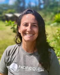 Carissa Crum's Instagram, Twitter & Facebook