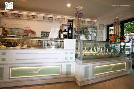 Not Just Icecream For This Popular Place On The Bracciano S Lakeside Designed By Adg Solutions In The Foreground The Orion Kt24 Vetrine Design Arredamento