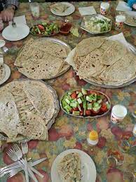 Pin By صور منوعة On البادية فى تركيا Easy Meal Prep Food Food Decoration