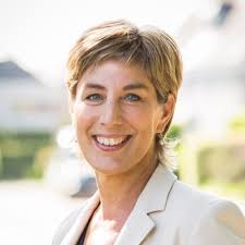 December 2021, Anderlecht. Een man met een vuurwapen duikt op uit het niks  en roept dat ik mijn autosleutels moet afgeven. In shock doe ik wat hij  zegt en dan verdwijnt hij