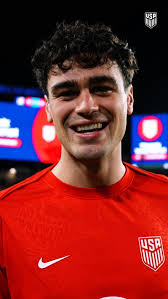 Some #9jaireland🇮🇪🇳🇬 boys represented in the Irish ☘️ men U17 team.  From Victor Ozhianvuna to Vinnie Leonard teaching us how to pronounce their  names. Thoughts? Follow and tag @9jaireland for 🇮🇪🇳🇬 contents