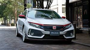 It is available in 5 colors, 3 variants, 2 engine, and 1 transmissions option: Honda S Modified Its Own Civic Type R Top Gear