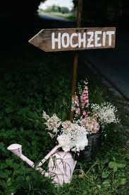 Die Perfekte Vintage Hochzeit Von Oh Hedwig Innen Dekoration Vintage Hochzeit Hochzeit Hochzeit Draussen