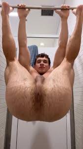 Hot Men: Hairy ass jock show - ThisVid.com