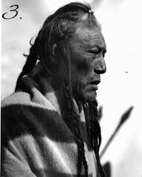 Oki and Happy Throwback Thursday once again 👋🏽 Today we will be sharing  some photos of our Siksika Elders and Knowledge Keepers of the past all  very sharply dressed. 📸📸 Hope you