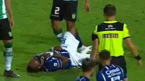 Santiago morro garcía fue encontrado sin vida en su departamento de mendoza y poco después se confirmó que se trató de un suicidio. Santiago Garcia Sufrio Un Traumatismo De Torax Tras Una Dura Falta Adentro Del Area Tyc Sports