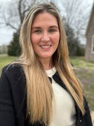 Chandra Perry's Instagram, Twitter & Facebook