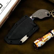 Front pocket or back pocket...