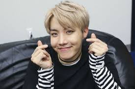 Megahnya Ulang Tahun J-Hope BTS dari Seluruh Dunia Halaman all