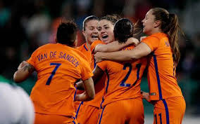Het nederlands voetbalelftal onder 21, of kortweg jong oranje, is het nederlands mannenvoetbalelftal voor spelers onder de 21 jaar. Oranje Vrouwen In Heerenveen Tegen Slowakije Dagblad Van Het Noorden