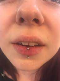pin on lippen piercing