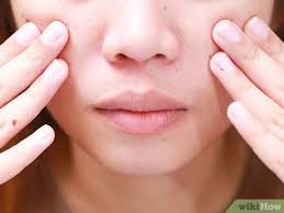 Laissez ensuite poser pendant 15 minutes au moins avant de continuer la démarche. 5 Manieres De Utiliser L Huile D Argan Wikihow