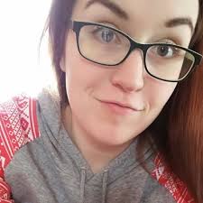 Chloe Cronk (@ChloeCarin)