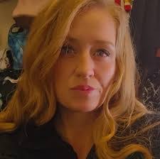 Donna Zamora's Instagram, Twitter & Facebook