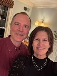 Eve and I are out celebrating our 30th wedding anniversary! And I'm wearing  the same shirt I wore