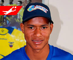 PERFIL] 12: Adrián Bone