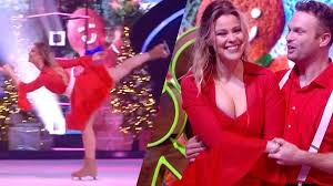Maybe you would like to learn more about one of these? Veronica Inside A Twitter Video Bloedmooie Nieuwslezeres Veronica Inside Radio Celine Huijsmans Doet Haar Laatste Kunststukje Op Het Ijs In Sexy Kerstpakje Https T Co Eipkgjt3sh Veronicainside Https T Co P4rjyybhjv