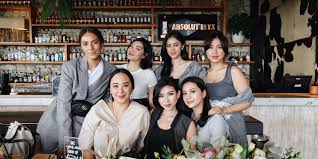 Sinopsis komik hijabolic arisan sudah waktunya pulang. Sweetescape