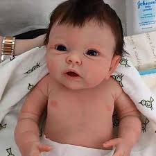 marilyn muniz (marilynmuniz)