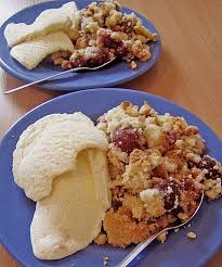 Kirsch Crumble Von Poesie Der Sinne Chefkoch Lebensmittel Essen Dessert Ideen Crumble Rezept