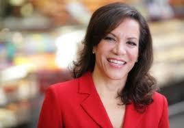 Laura Gump's Instagram, Twitter & Facebook