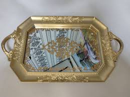بيت العائلة on instagram صينية عضم عاج قاعدة مرأة السعر ٤ الاف دينار اقلبوا الصور home decor decorative tray decor