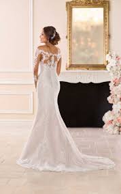 Traditional Off The Shoulder Wedding Dress Stella York Wedding Gowns Stella York Wedding Gowns Fitted Wedding Dress Fit And Flare Wedding Dress