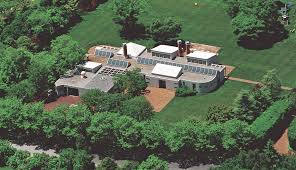 The Big Book Of The Hamptons In 2020 Celebrity Houses Celebrity Mansions Mansions