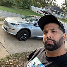 Introduction and cybertruck photo share