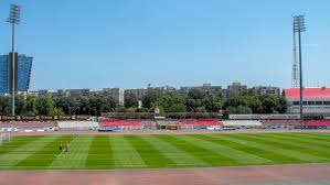 Stadionul dinamo, supranumit ștefan cel mare, este stadionul oficial al clubului de fotbal dinamo bucurești. Dinamo BucureÈ™ti Karpatenstadion De