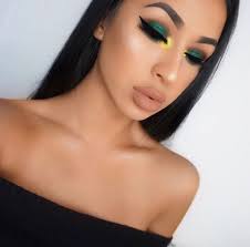 Black And Blue Inner Corner Of Eye Pin By Sandy On Green Beauty Eye Makeup Eye Makeup Styles Face Makeup Tips