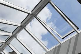 Ventileren Met Velux Modulaire Lichtstraten Www Velux Nl Velux Skylight Velux Large Hallway