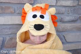 Hooded towels are very popular for babies and small children. Lion Hooded Towel Tutorial For Baby Or Toddlers