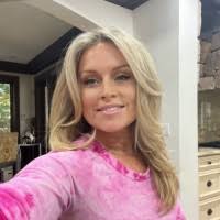 90+ "Becky Noble" profiles