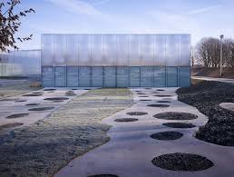 Sanaa Museo Del Louvre Lanz Buscar Con Google Mosbach Glass Building Landscape Design