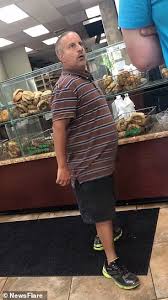 Watch now live webcam stream from japan in hd quality, from our cameras in 24/7. Video Bagel Boss Guy Is Hospitalized After Stroke Outside A New York Deli And Won T Open Eyes Daily Mail Online