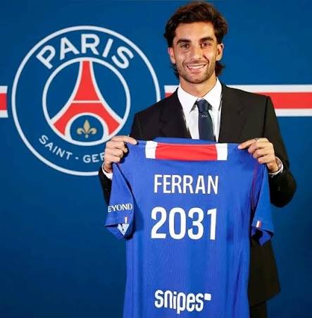 🔴🔵✓ OFFICIAL: Barcelona announce the departure of Ferran Torres to Paris Saint-Germain! 🇪🇸➡️🇫🇷 💰 The deal is completed for a fee close to €50M. Ferran leaves Barça after his spell in Catalonia,