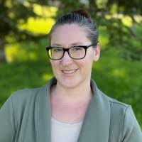 Kira Christensen's Instagram, Twitter & Facebook