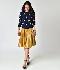 Black And Yellow Pleated Skirt Retro Style Mustard Yellow Velvet Pleated Midi Skirt Vintage Style Fashion Clothing And Outfit Yellow Dress Outfit Velvet Skirt Outfit Velvet Pleated Skirt