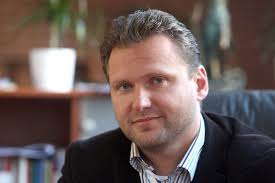 He previously served as first deputy speaker of the chamber of deputies from january 2017 to october 2017. Galerie Zapisnik Pavla Otta Vondracek U Krizku Foto 3 E15 Cz