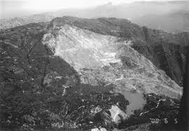 On september 21, 1999, central taiwan was struck by a devastating earthquake resulting in more than 2,400 deaths, thousands of collapsed and severely damaged buildings, and economic losses of more than us$20 billion. Geological And Geomorphological Precursors Of The Chiu Fen Erh Shan Landslide Triggered By The Chi Chi Earthquake In Central Taiwan Sciencedirect
